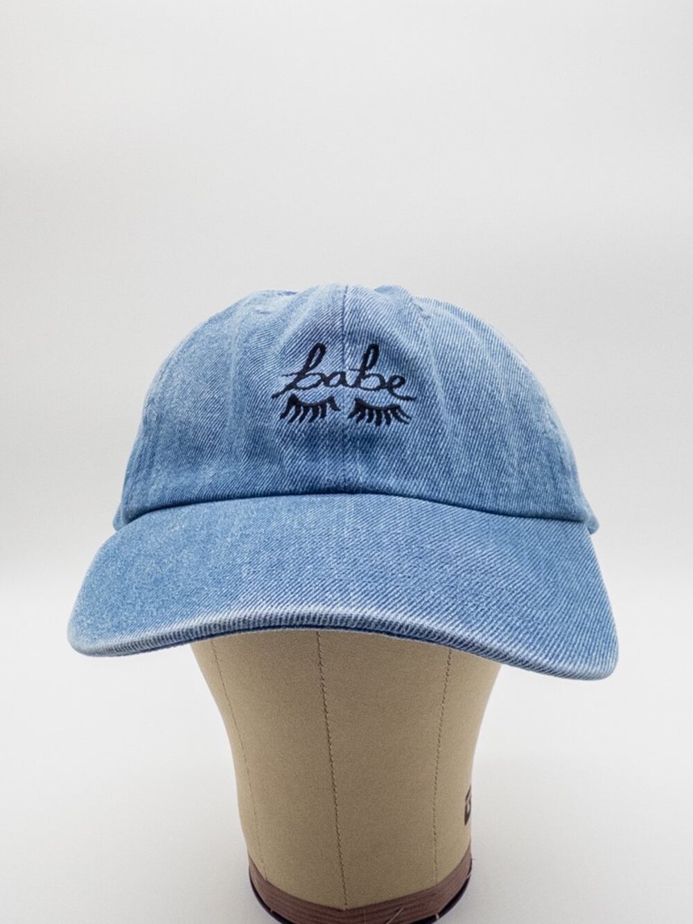 NEWHATTAN 'babe' Eyelashes Baseball Cap